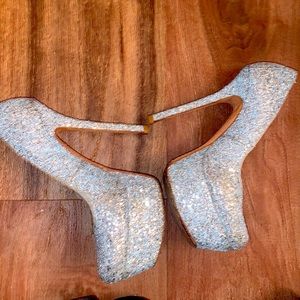 Alice ➕ Olivia Sequin Stilettos